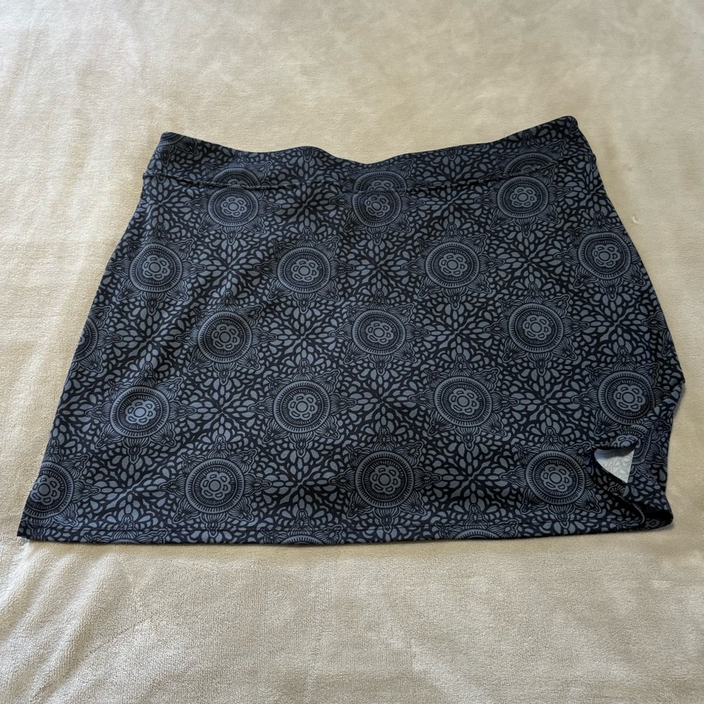 Tranquility Mandala‎ Patterned Skort - image 4
